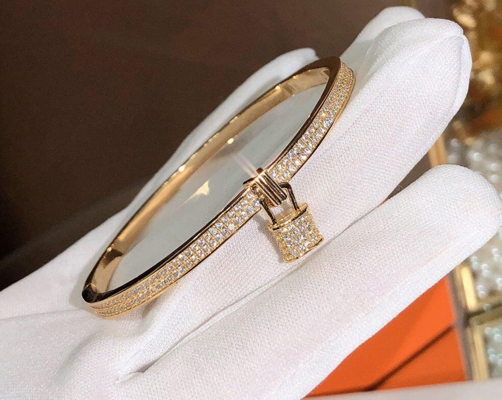 Crystal Shine Lock Bangle